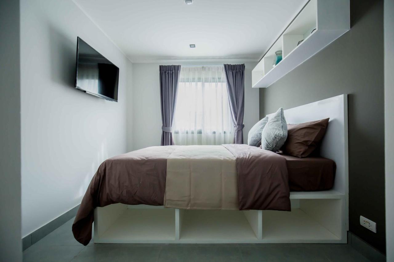 Noon Village Tower 1 Chalong Bilik gambar
